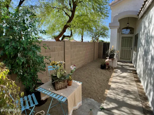 4925 W BLUEFIELD Avenue, Glendale, AZ 85308