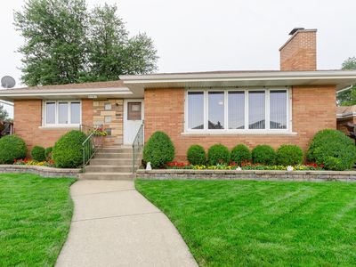 13230 S Avenue O, Chicago, IL, 60633