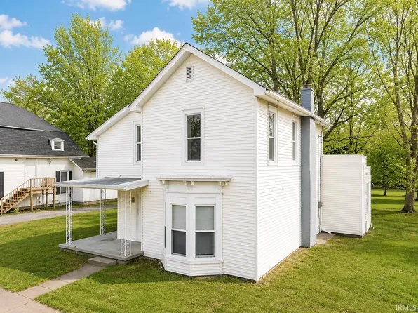63 E McKeever St, Andrews, IN 46702