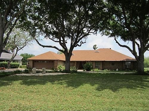 1st image of 1808 Palm Valley Dr W