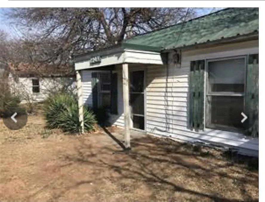 3 bed, 1.0 bath, $950 — Photo 4