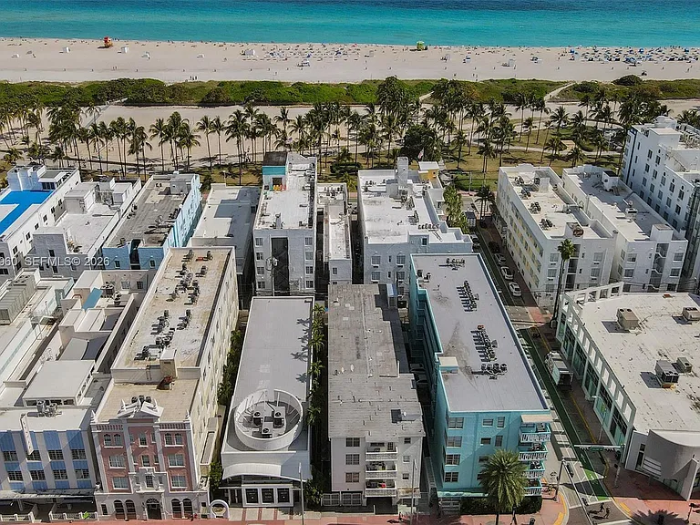 713 Collins Ave #42 — Photo 42