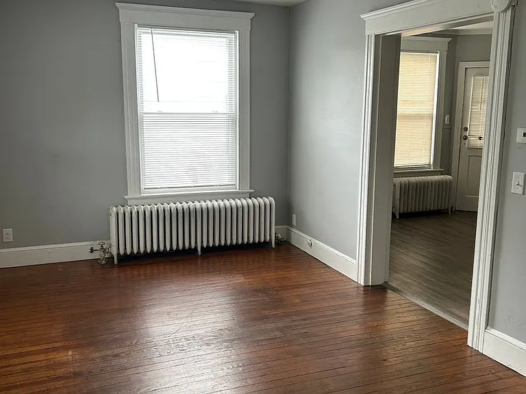 75 Turner Ave — Photo 5