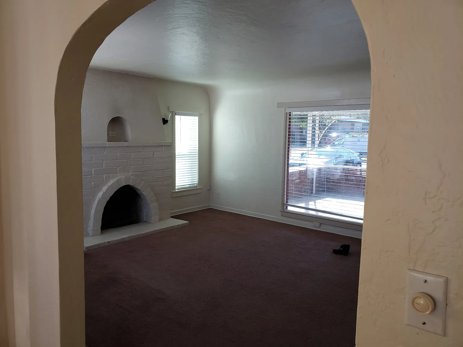 2 bed, 1400 sqft, $2,000 — Photo 3