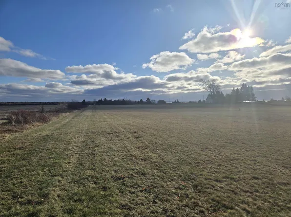 Highway 2, Masstown, NS B0M 1G0