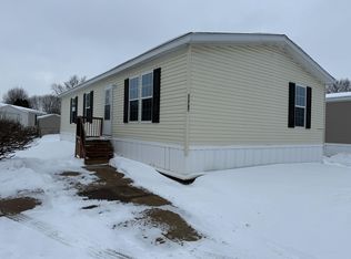 3 Bed 2 Bath Single Section Plan, Springbrook Estates, Romeo, MI 48065