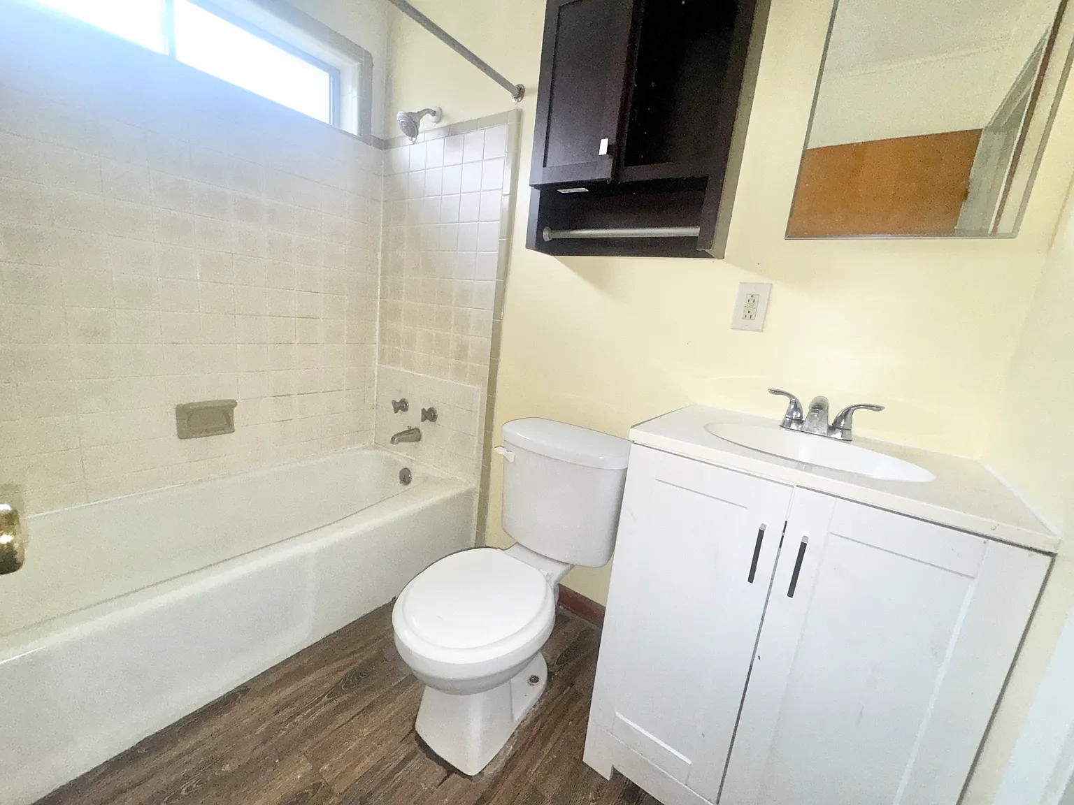 1 bed, 425 sqft, $750 — Photo 1