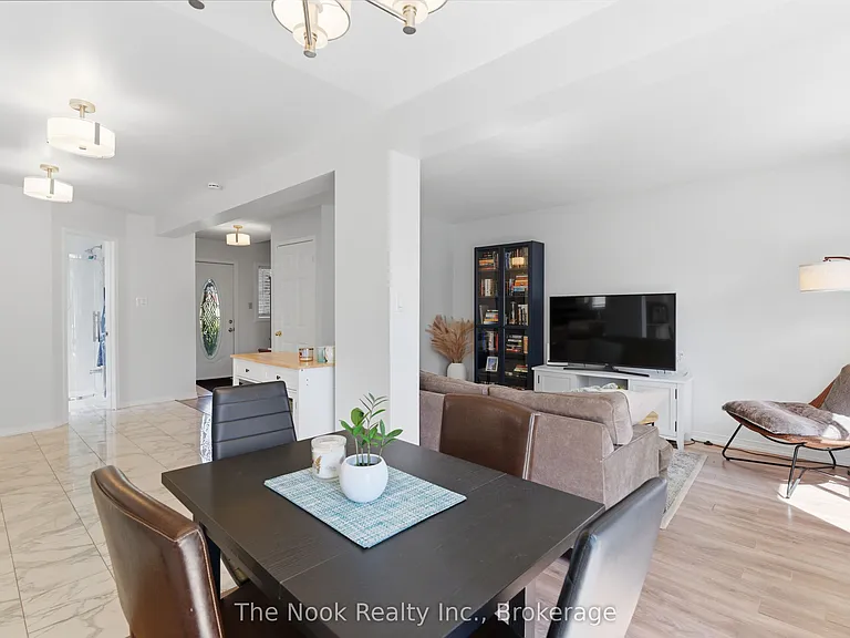 606 Cobblehill Dr — Photo 31