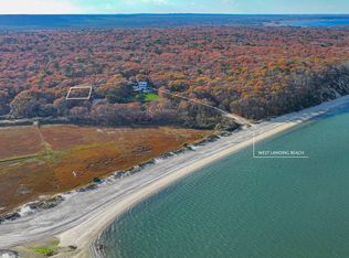 7 Ridgeway Road, Hampton Bays, NY 11946