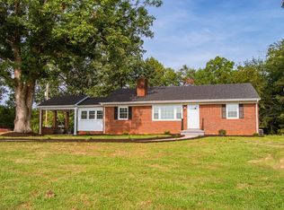832 Dry Bridge Rd, Chatham, VA 24531