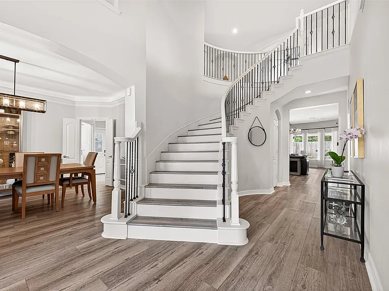 3510 Artesian Springs Ct — Photo 5
