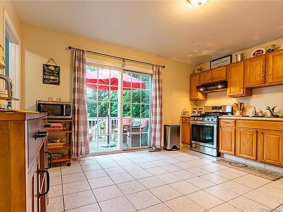 3rd image of 45 Saint Andrews St