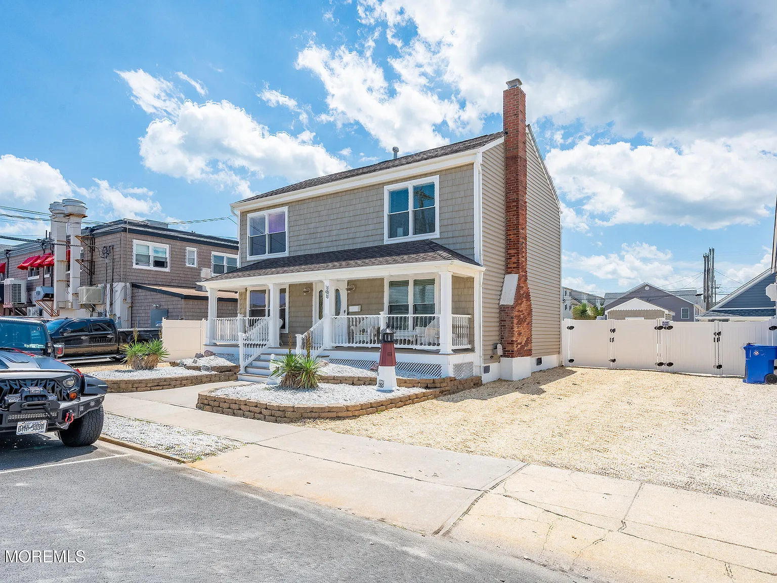 4 bed, $7,800 — Photo 3