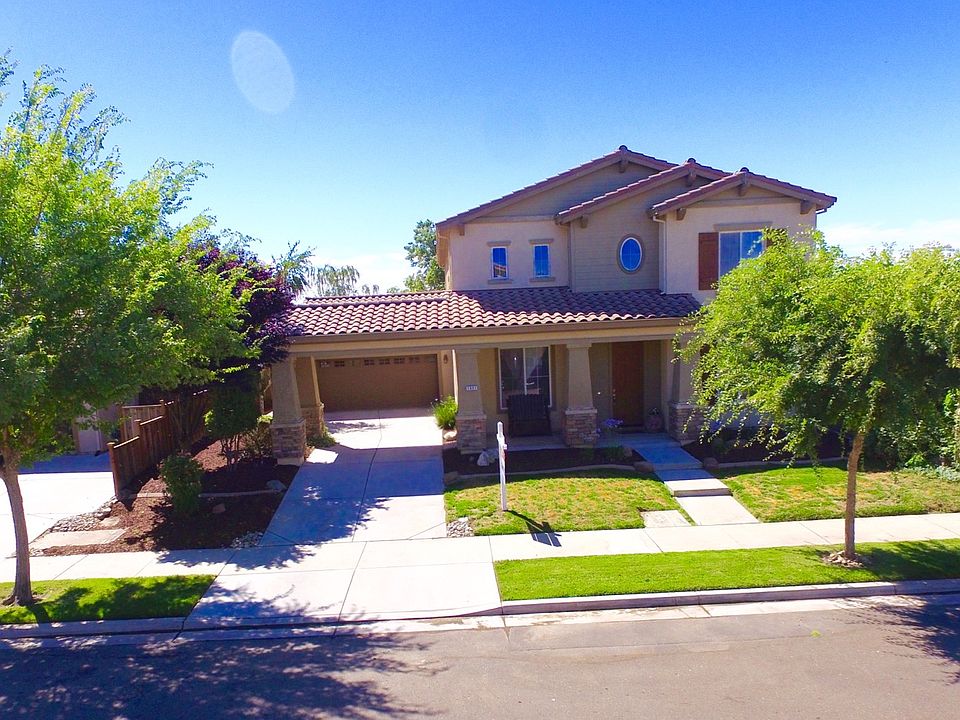 3120 sq. ft. 4 br. 3 ba.