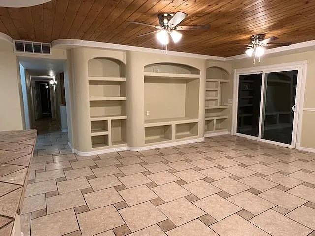 3409 N 88th Dr — Photo 9