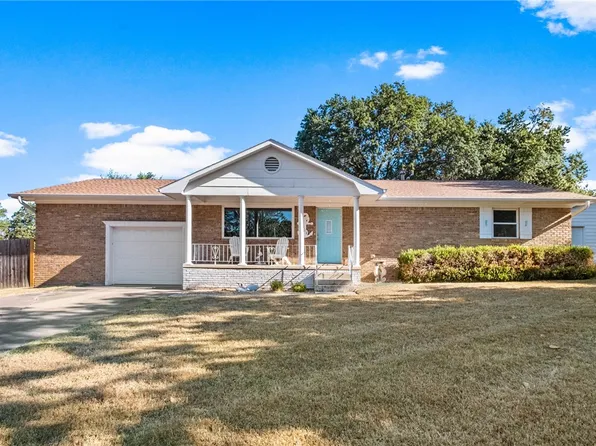 336 Eastwood St, Prairie Grove, AR 72753