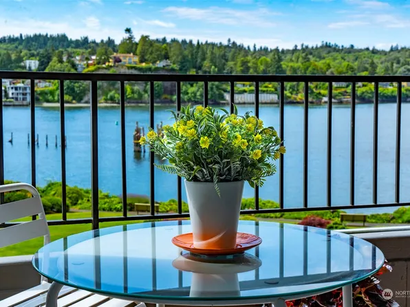6533 Seaview Avenue NW #408A, Seattle, WA 98117