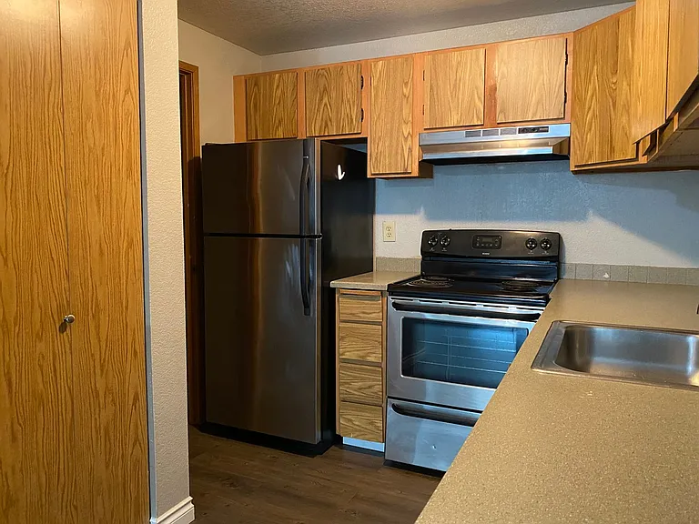 Westwood Apartments — Photo 53