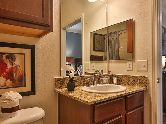 3rd image of 980 S Coit Rd APT 122
