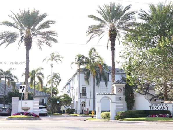 721 SW 148th Ave APT 305