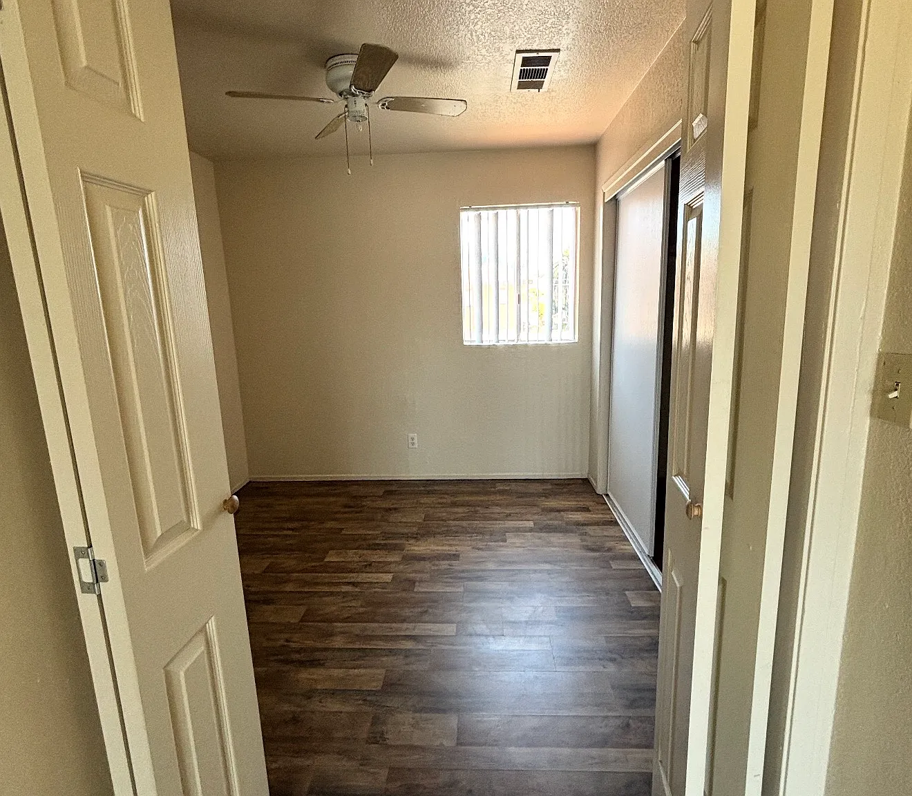 2 bed, 700 sqft, $1,500 — Photo 1