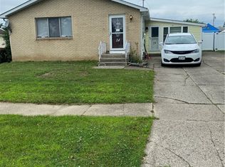 14 Princess Ln, Buffalo, NY 14224