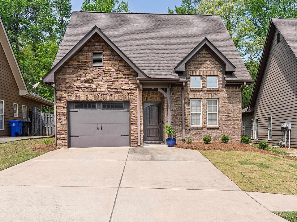 1st image of 110 Kingston Ct
