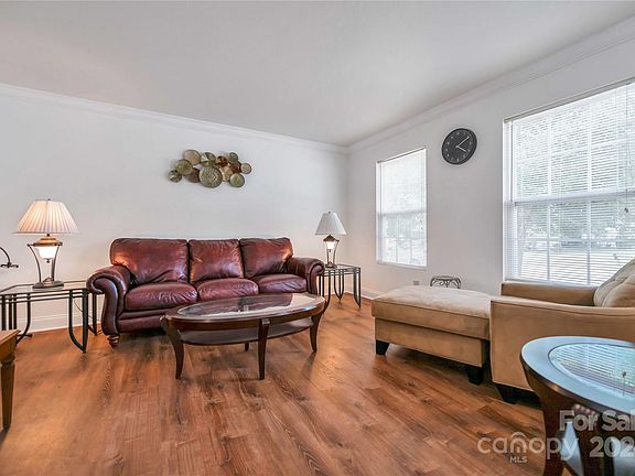 3rd image of 321 Zander Woods Ct