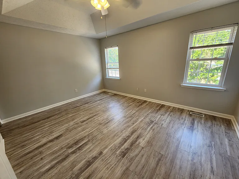 429 Womble St — Photo 9