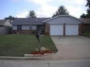 10304 Birkenhead Rd, Yukon, OK 73099