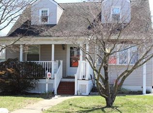 80 Ellen St, Edison, NJ 08817