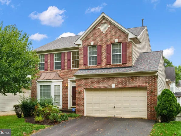 9757 Plaskett Forest Ln, Lorton, VA 22079