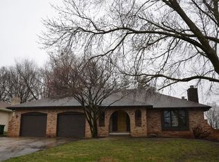 2101 69th St, Windsor Heights, IA 50324