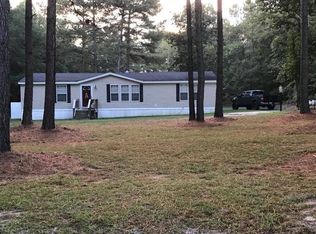 2586 Ezzell Rd, Clinton, NC 28328