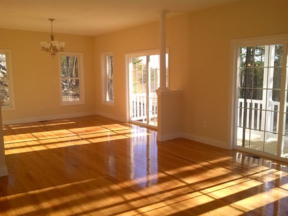 4th image of 85 Dufresne Dr