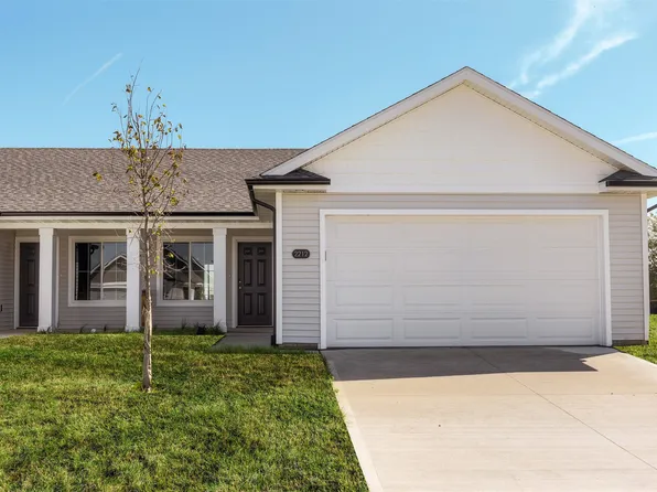 2212 Legacy Dr, Norwalk, IA 50211