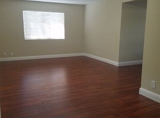 1102 Henderson Ave APT 1, Menlo Park, CA 94025