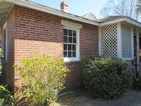 2nd image of 1813 E Jordan St