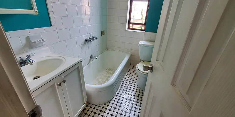 Rented by Premier One Realty LLC | media 6