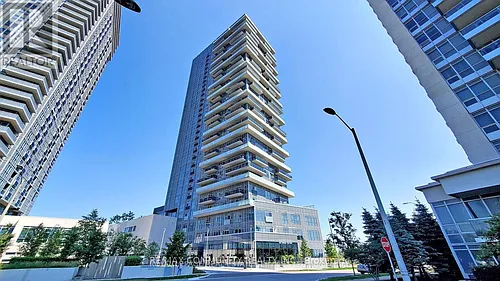 225 Village Green Sq Photo 1
