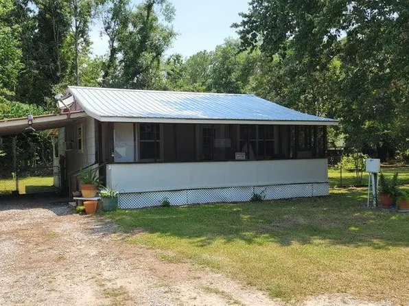 6192 E Quitman St, Bay Saint Louis, MS 39520
