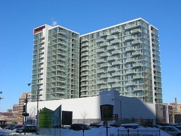 1st image of 659 W Randolph St APT 1413