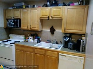 2135 Wiley Ct, Hollywood, FL 33020