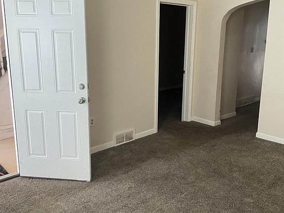 4th image of 22 Mariner St #1