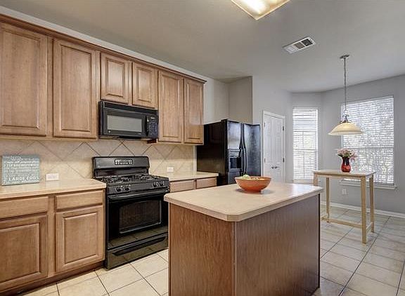 3rd image of 781 Dark Horse Ln