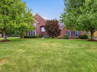 11439 Sutton Place Dr E, Carmel, IN 46032