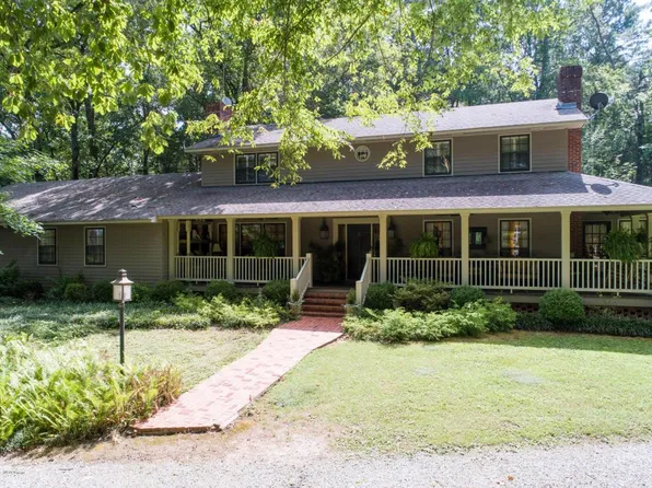 466 Pleasant Country Rd, Falkville, AL 35622