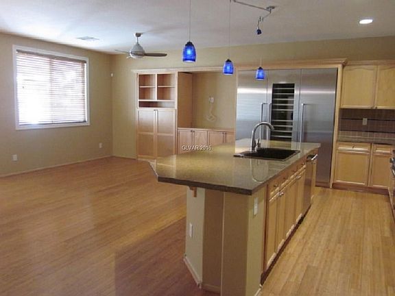 3rd image of 9316 Longhorn Falls Ct