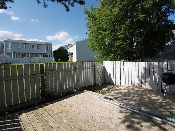 4th image of 71 Amberly Ct NW