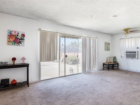 3rd image of 11787 Glencrest Dr